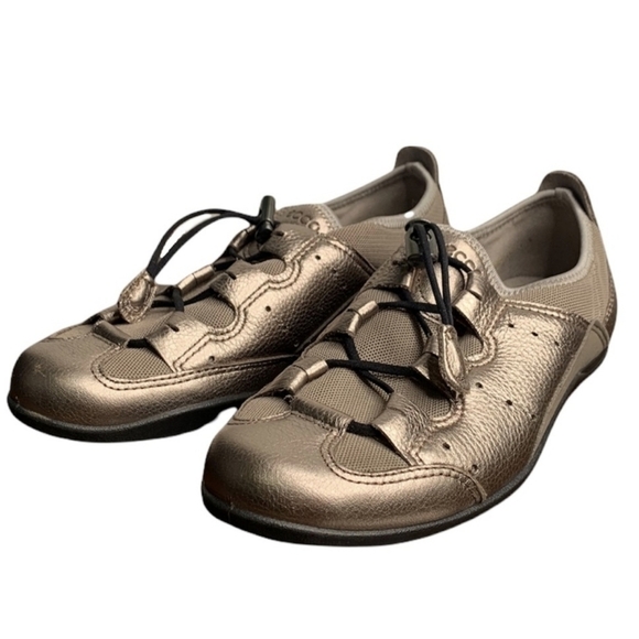 Ecco Bluma Toggle Sneakers - Picture 4 of 10